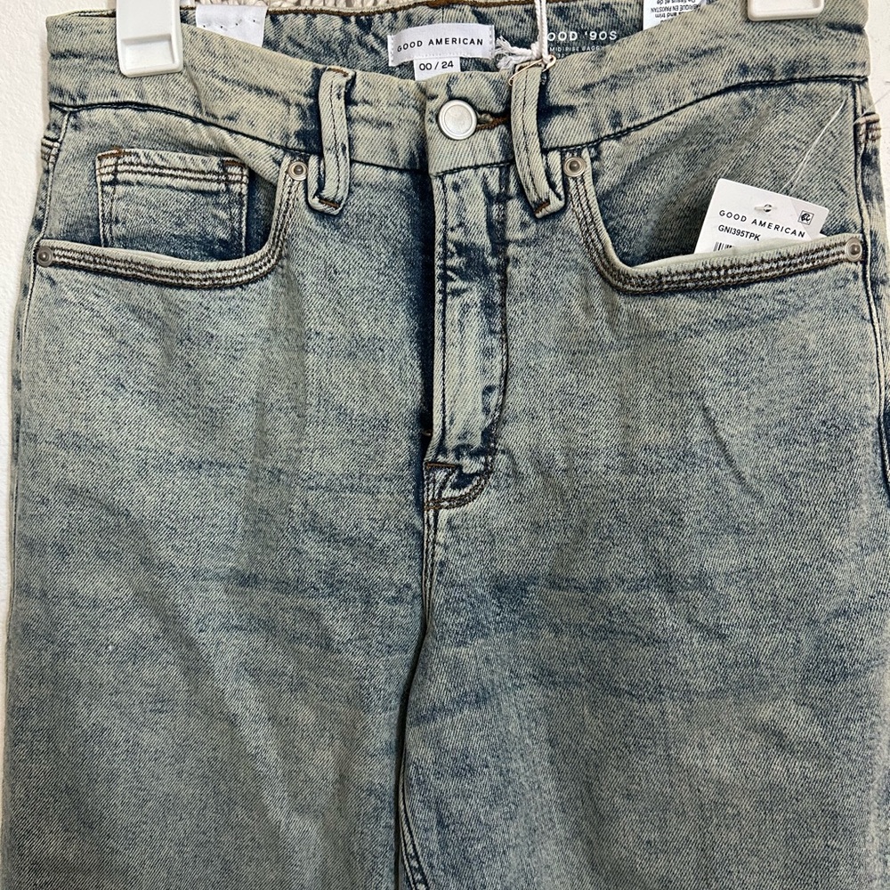 Good American Mid Rise Light Blue Relaxed Jeans